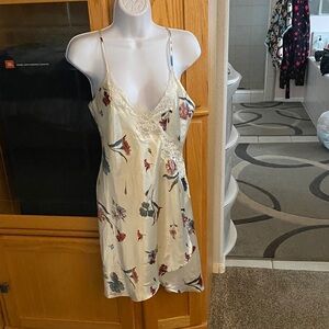 Elegant Floral Chemise with Lace Trim